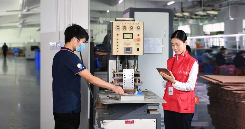 Evaluación de la capacidad de producción de una fábrica china antes de realizar un pedido