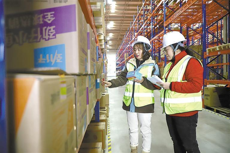 Registro de paquetes de 1688 recibidos en un almacén en China
